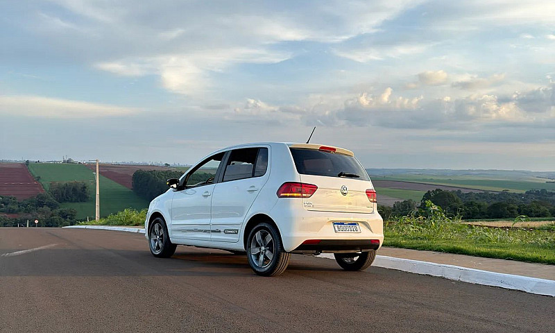 Volkswagen Fox Conne...