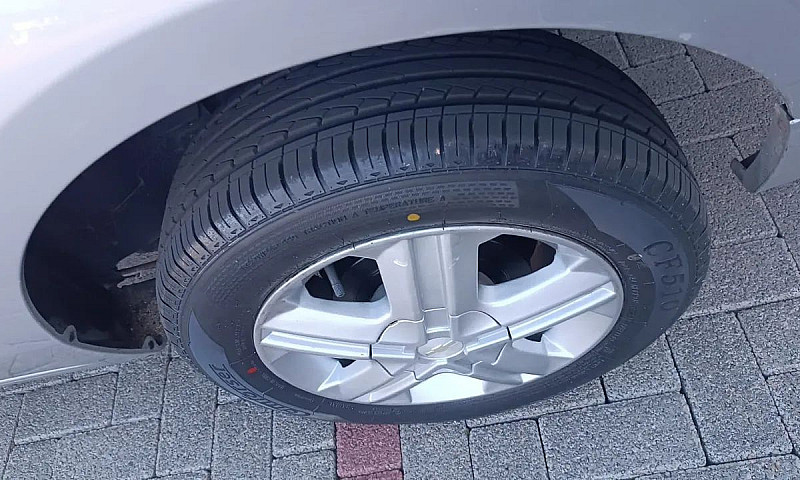 Chevrolet Montana Ls...