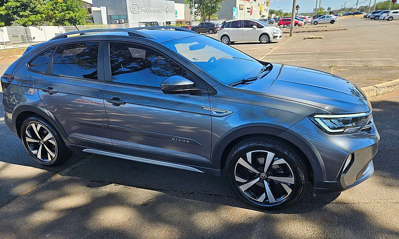 Volkswagen Nivus Hig...