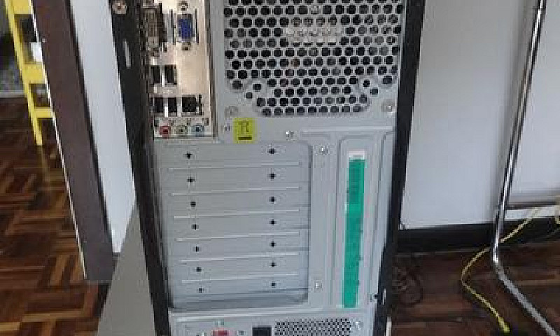 Computador: Intel I5...