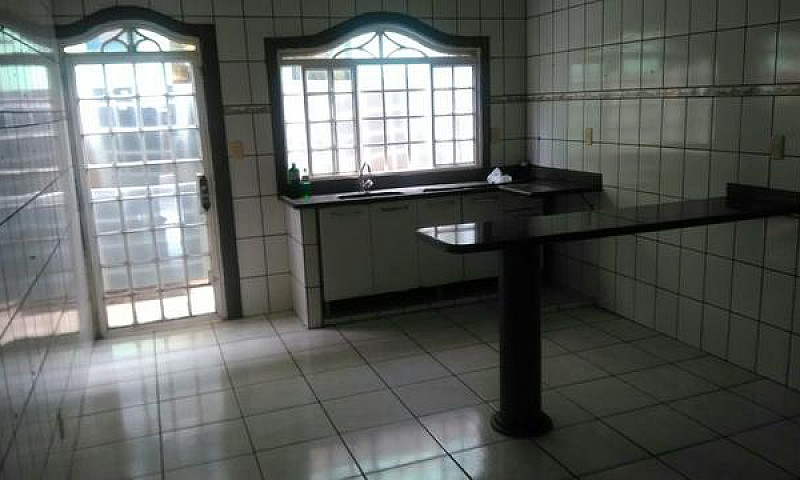 Casa Em Condomínio U...
