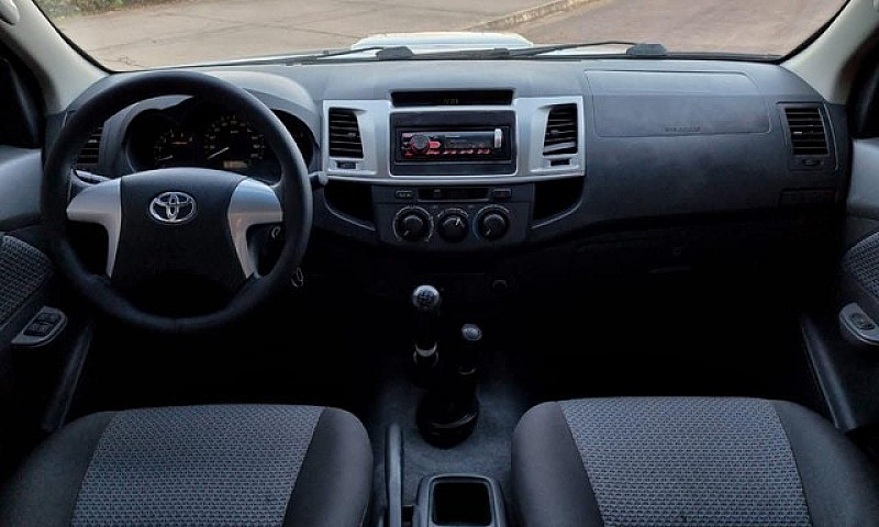 Hilux Sr 3.0 D4-D 4X...