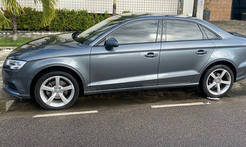 Audi A3 Sedan 17/17 ...