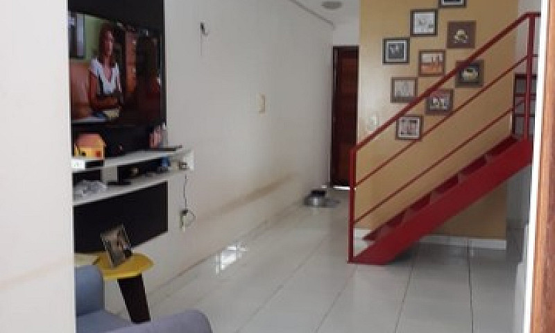 Alugo Casa Dúplex Em...