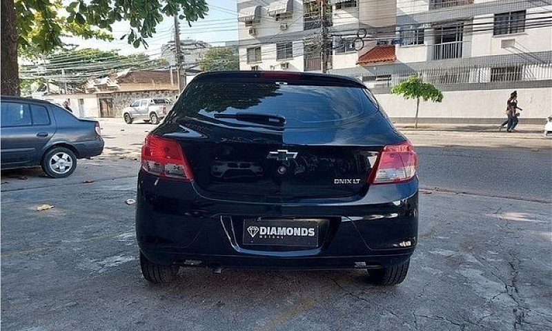 Chevrolet Onix 2015...