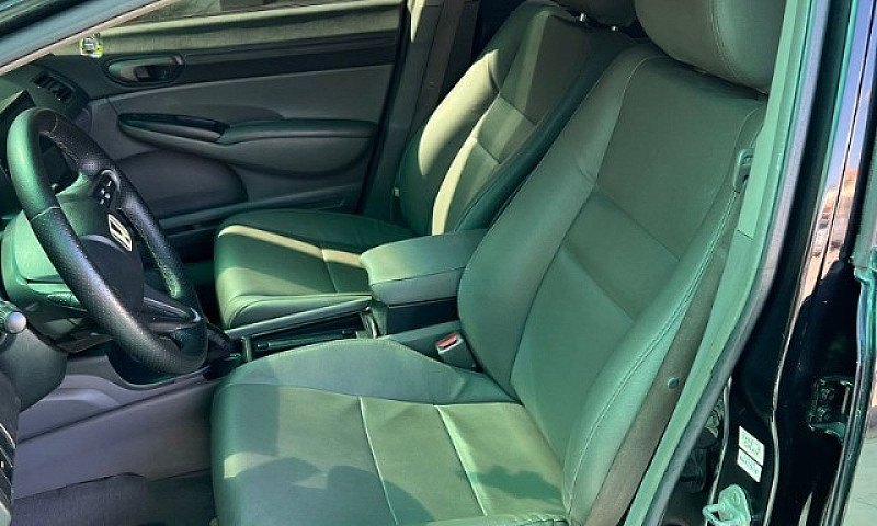 Honda/Civic L X S 1....