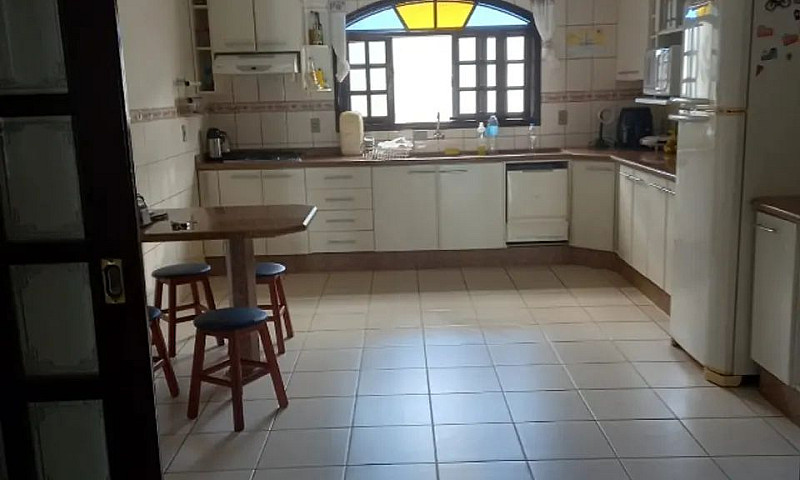 Vende-Se Casa Mobili...