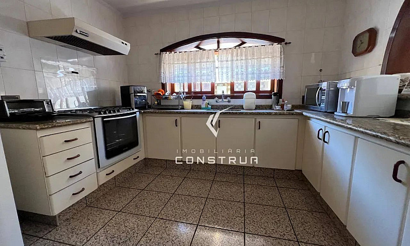 Casa A Venda 4 Quart...