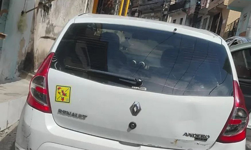 Renault Sandero Auth...