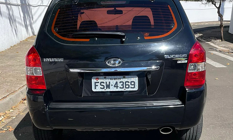 Hyundai Tucson 2.0 1...