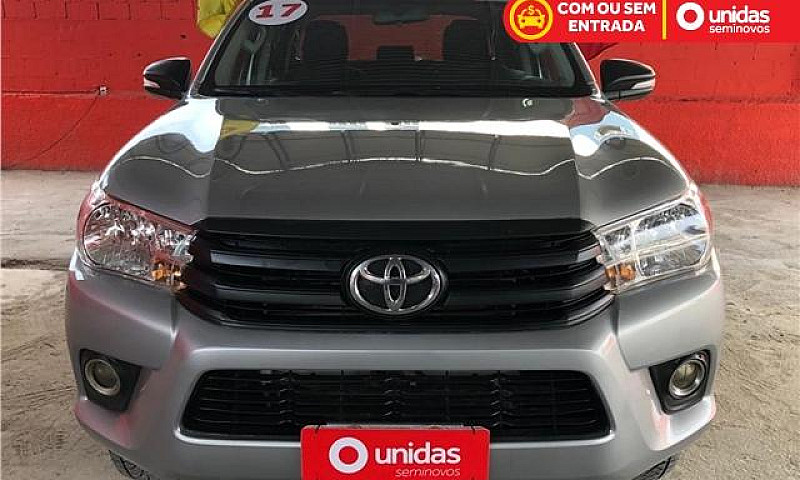 Toyota Hilux 2.8 Std...