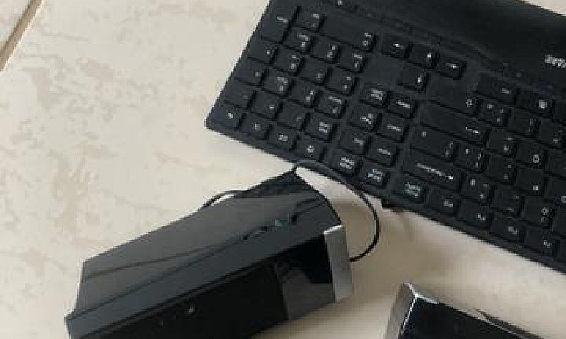 Monitor, 2 Teclados,...