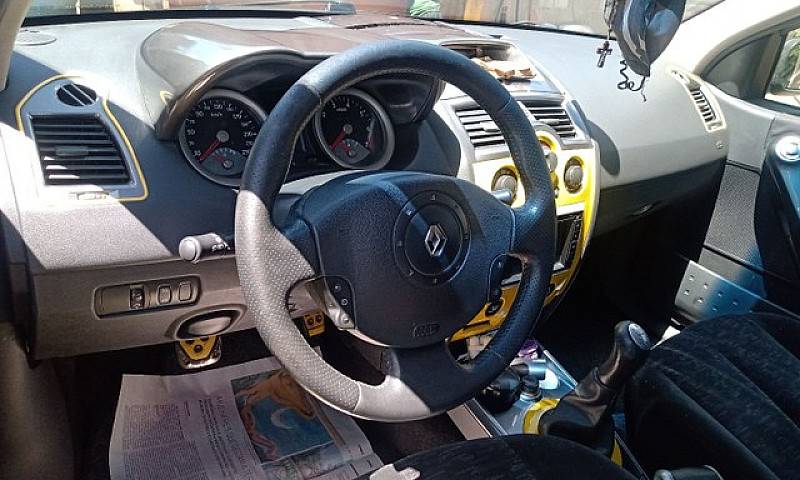 Vende Um Renault Meg...