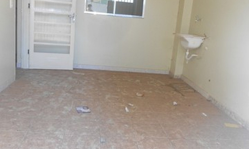 Apartamento De 02 Qu...
