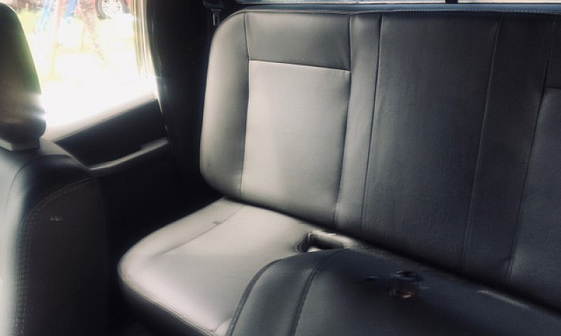 L200 Quadrada...