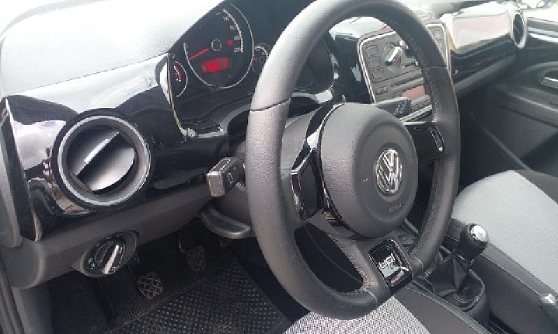 Volkswagen Up 2015 1...