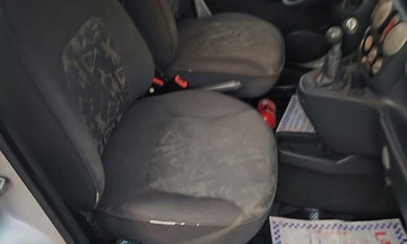 Vendo Fiat Doblô 1.8...