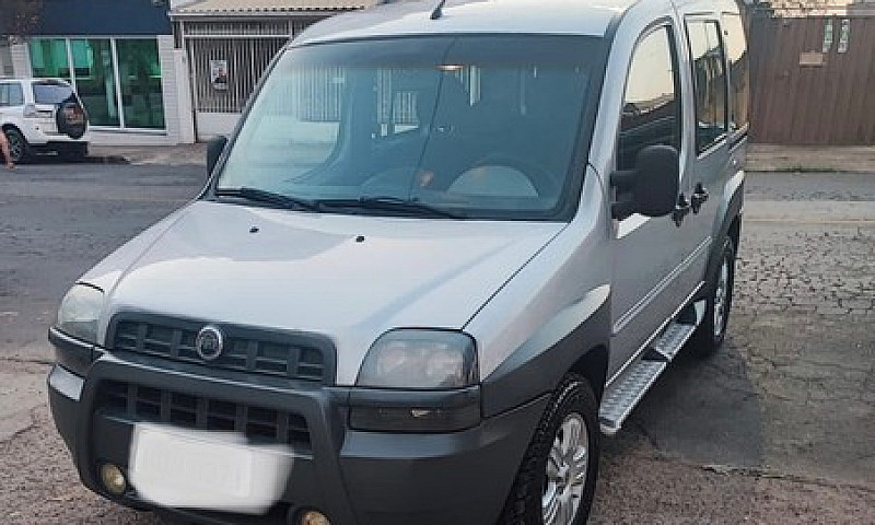 Vendo Fiat Doblô 1.8...