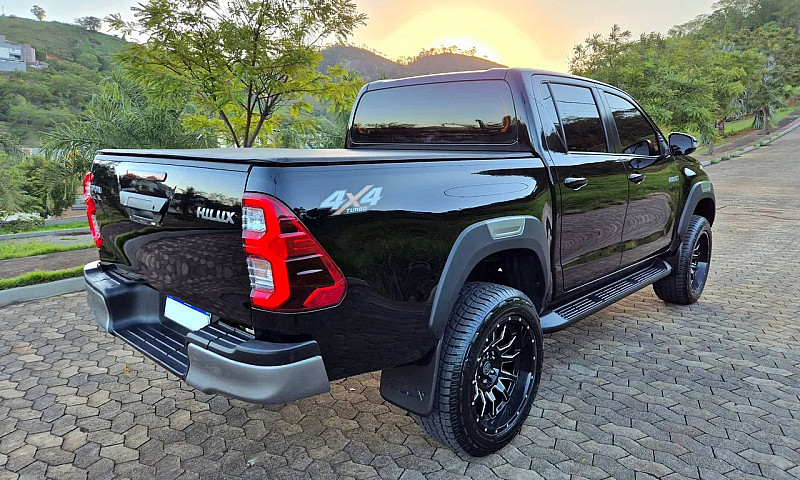 Toyota Hilux Cd Sr 4...