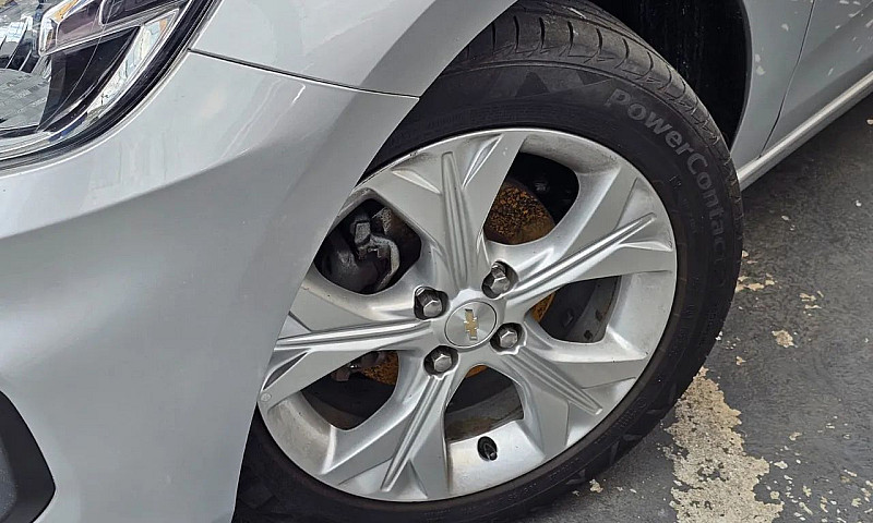 Chevrolet Onix Plus ...