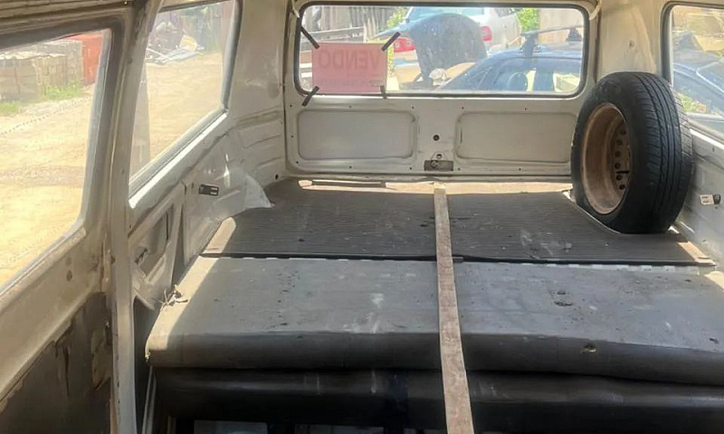 Volkswagen Kombi Fur...