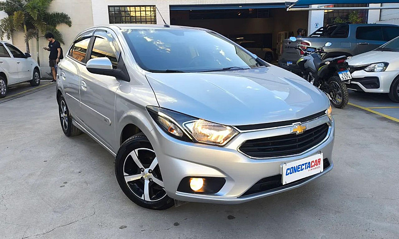 Chevrolet Onix Hatch...