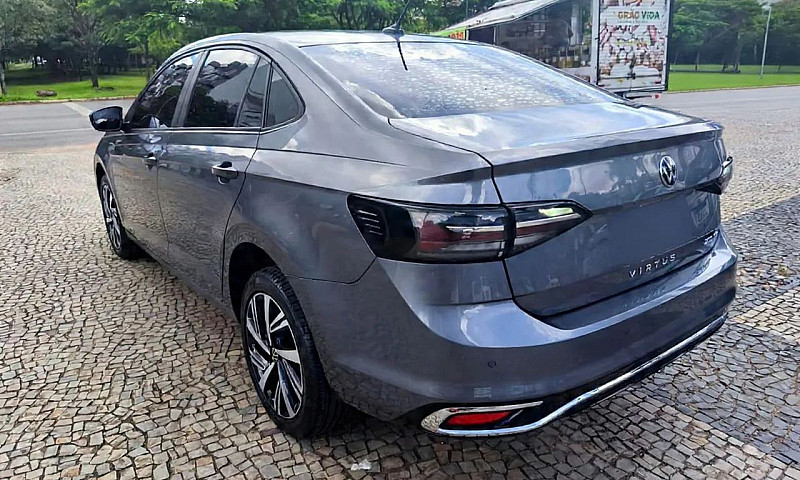 Volkswagen Virtus Hi...