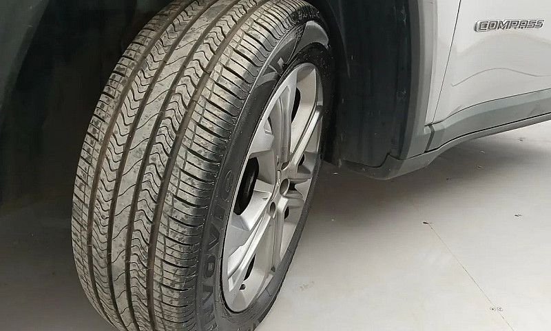 Jeep Compass Long. T...