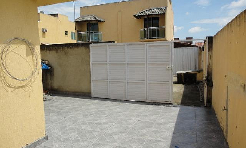 Casa Duplex Em Monjo...