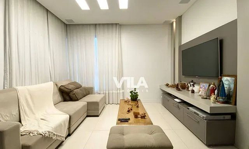 Casa Com 3 Dormitóri...