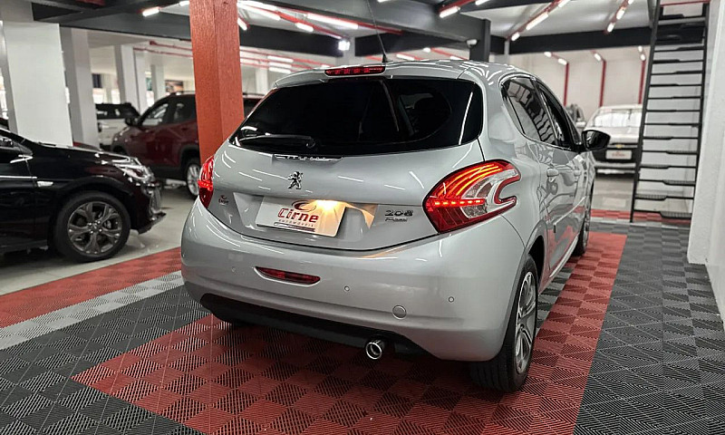 Peugeot 208 Griffe 1...