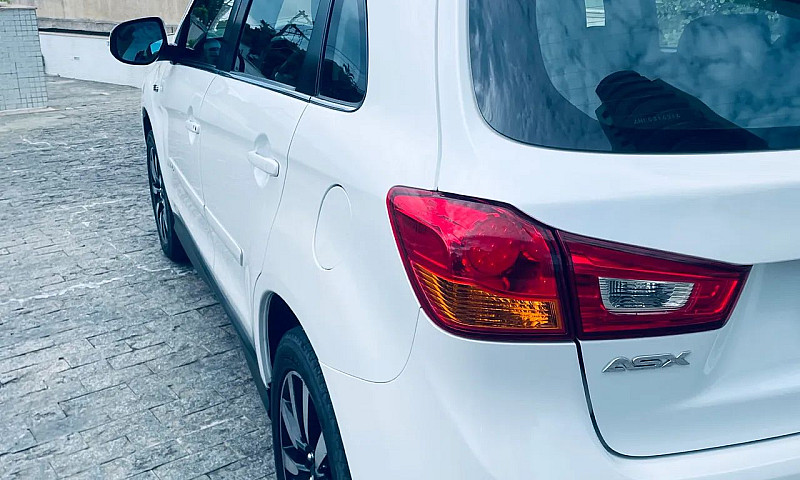 Mitsubishi Asx 2.0 1...