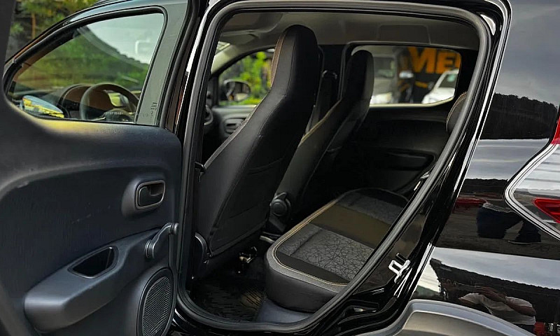 Fiat Mobi Trekking 2...