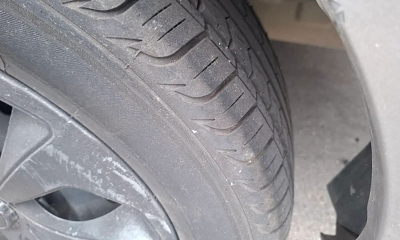 Nissan Versa Sv 1.6 ...