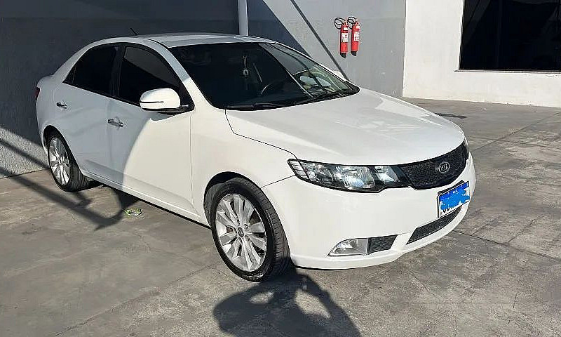 Kia Motors Cerato 1....
