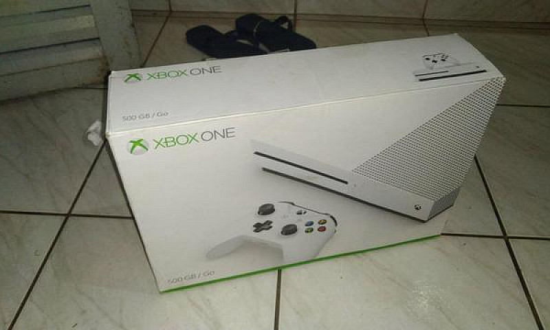 Xbox One S Com 2 Con...