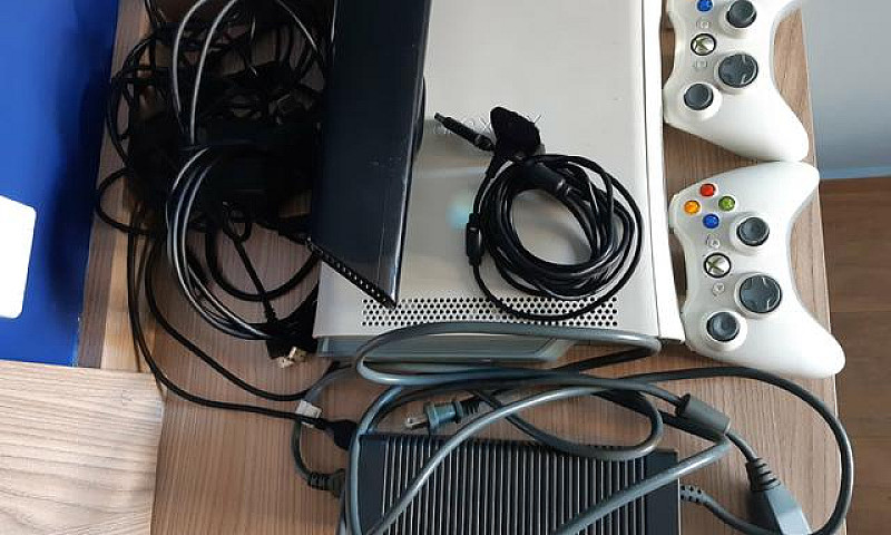Xbox 360 Premium + K...