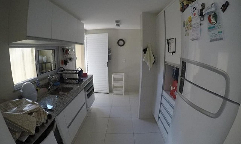 Casa Em Condomínio P...