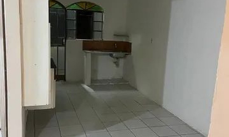 Casa No Ribeiro 2 Qu...