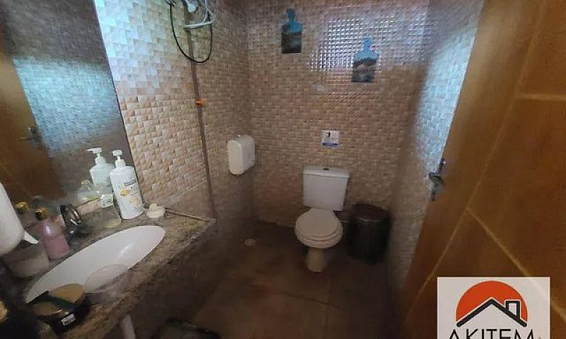 Casa Com 2 Dormitóri...