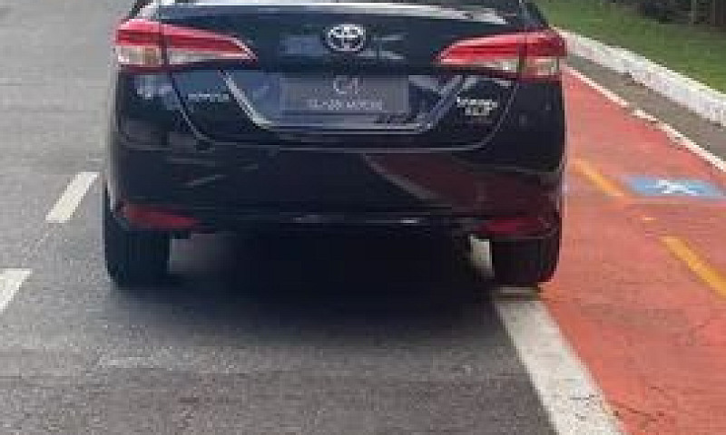 Toyota Yaris Sedan ...