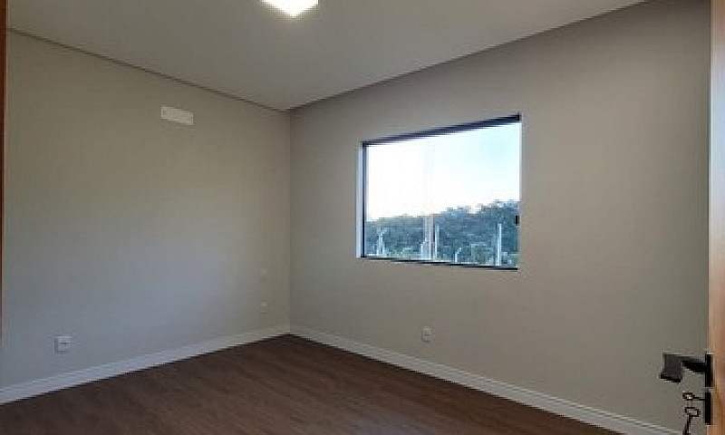 Excelente Casa Nova ...
