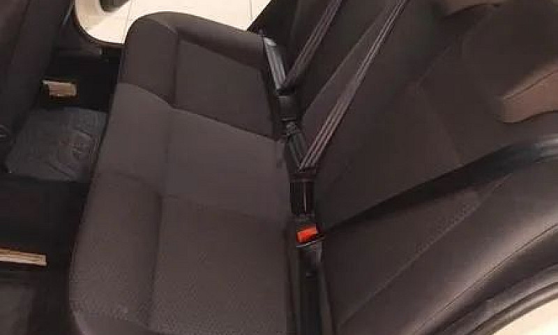 Volkswagen Voyage 1....