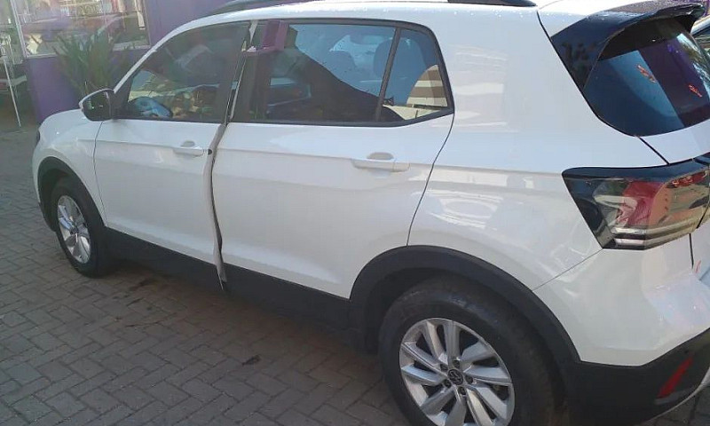 Volkswagen T-Cross 1...