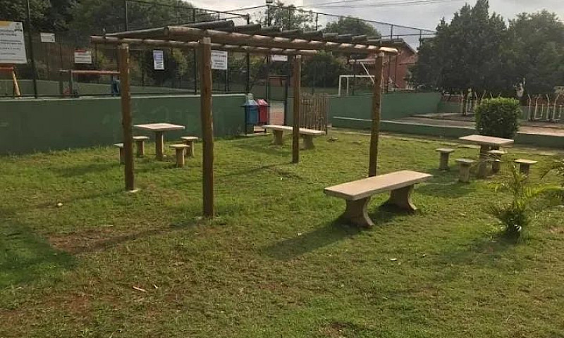 Casa De Condomínio P...