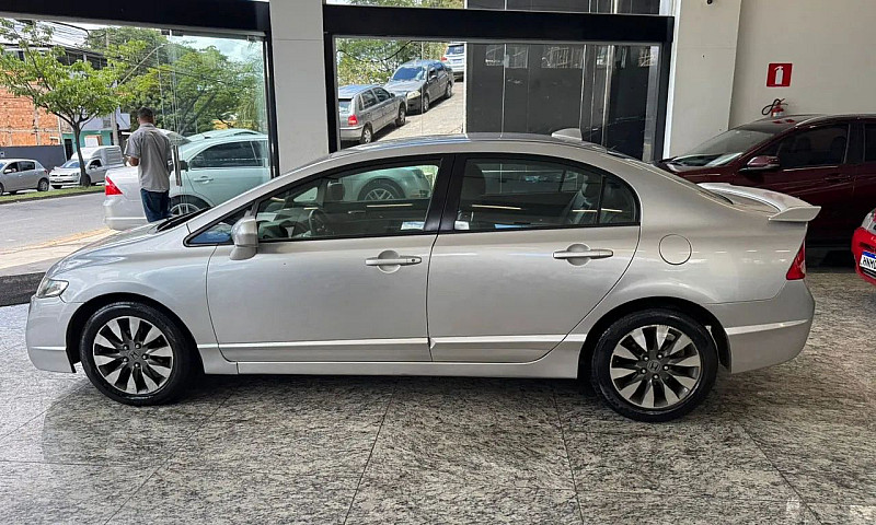 Honda Civic 1.8 Carr...