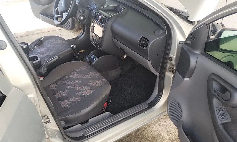 Chevrolet Onix Hatch...