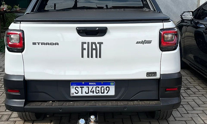 Fiat Strada Ultra 1....
