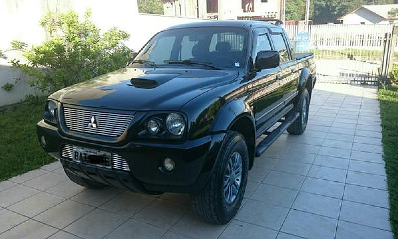 L 200 Outdoor Sport...