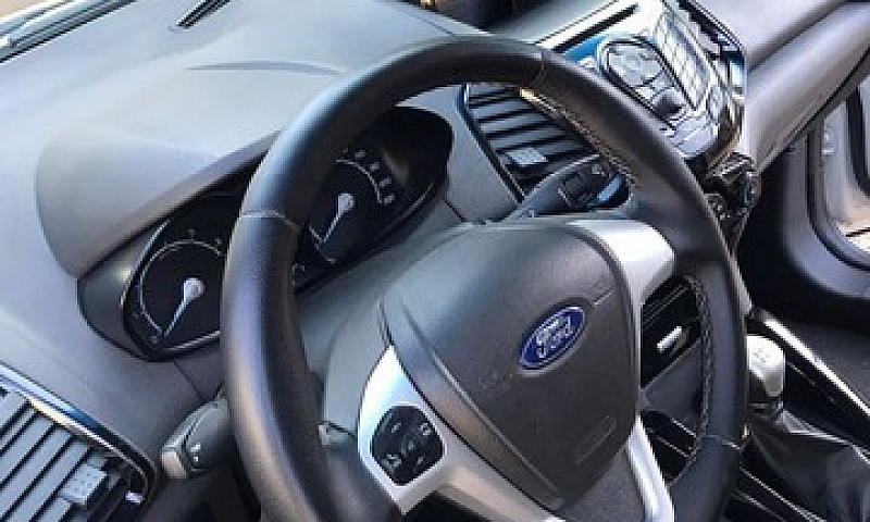 Vende-Se Um Ford/ Ec...